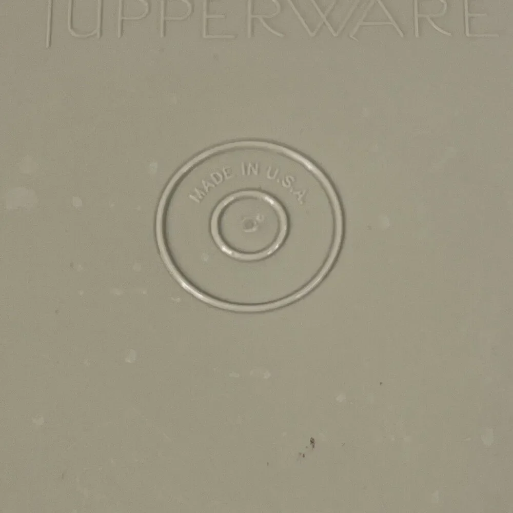 Vintage Original Tupperware Deviled Egg Carrier / Holder - Harvest Gold - Picture 4 of 10